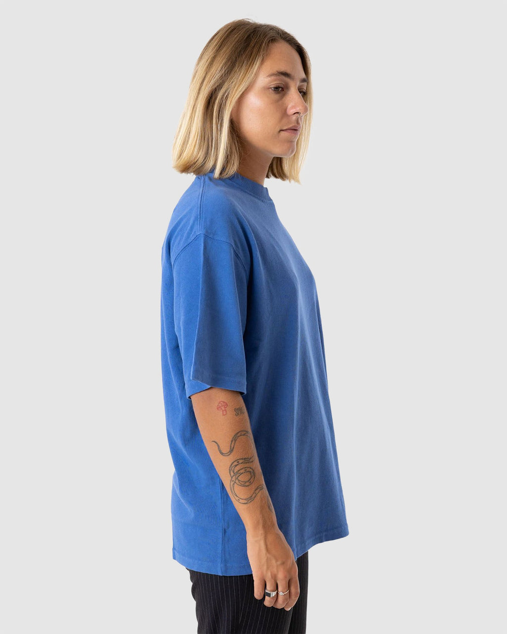 WOMENS SPECTRAL OVERSIZED T-SHIRT