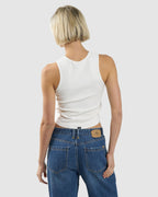 WOMENS HEALING DELUSIONS CURVE TANK TOP
