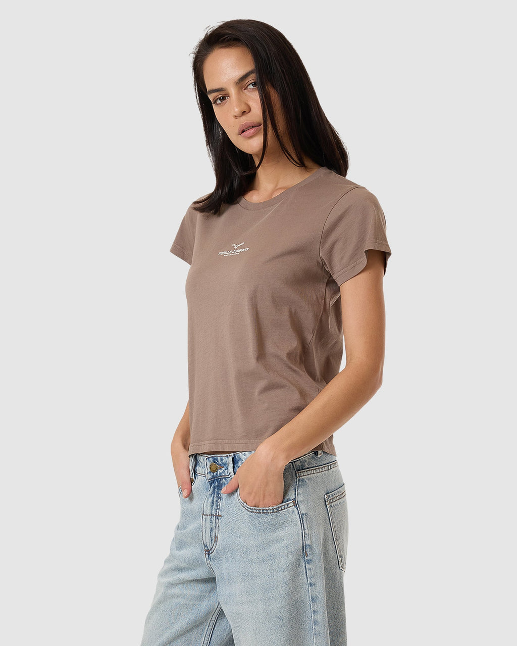 WOMENS EMBLEM OF STRENGTH EVERYDAY T-SHIRT