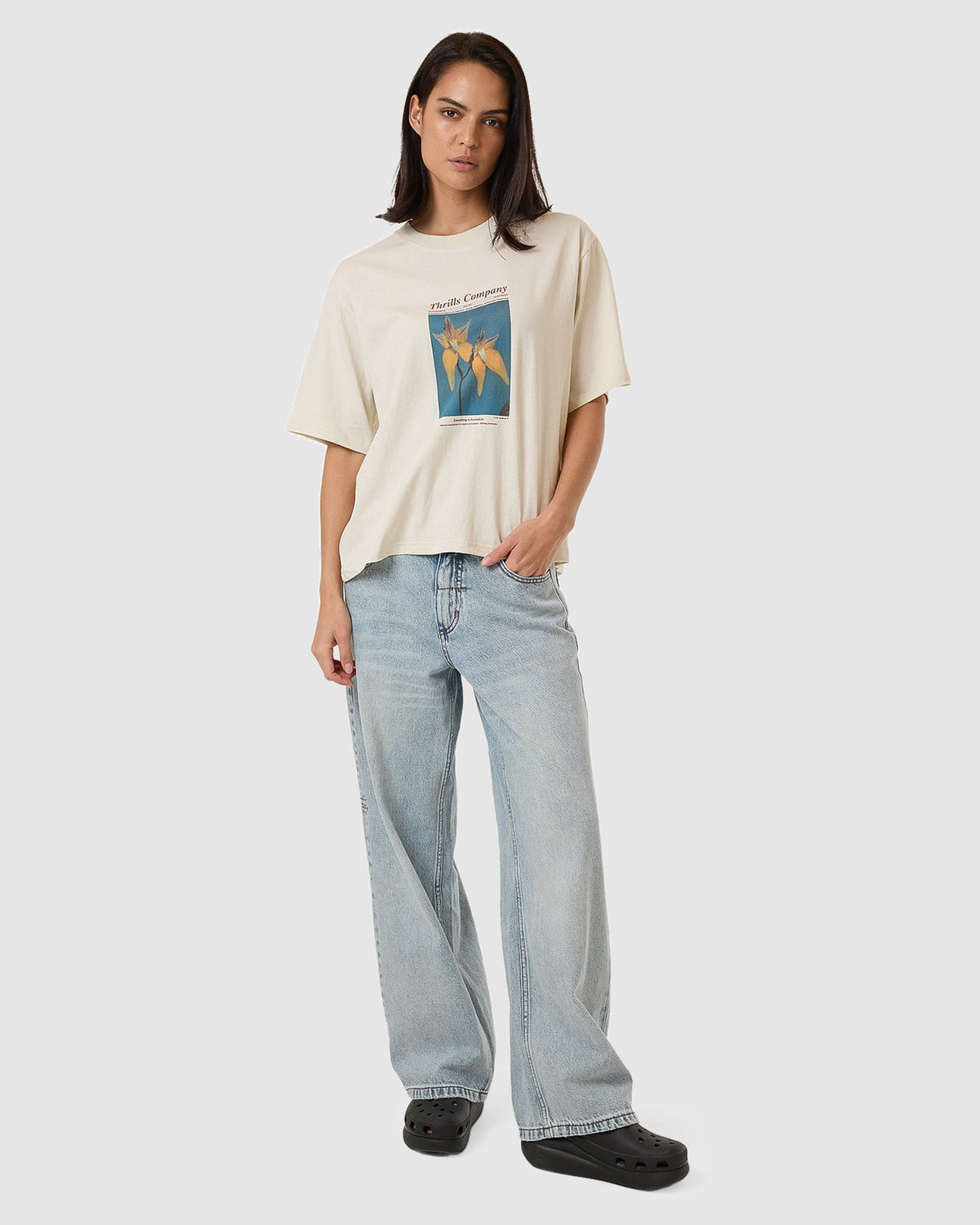WOMENS FLOWER SOCIETY SQUARE TEE