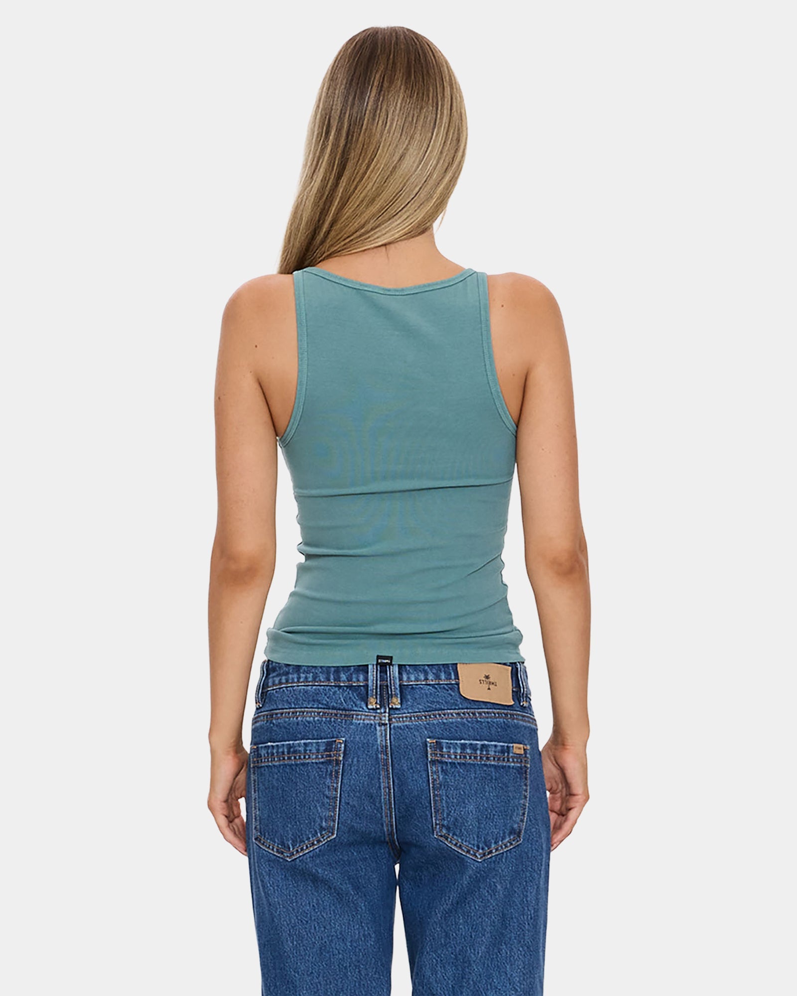 Womens Minimal Thrills Scoop Tank Top