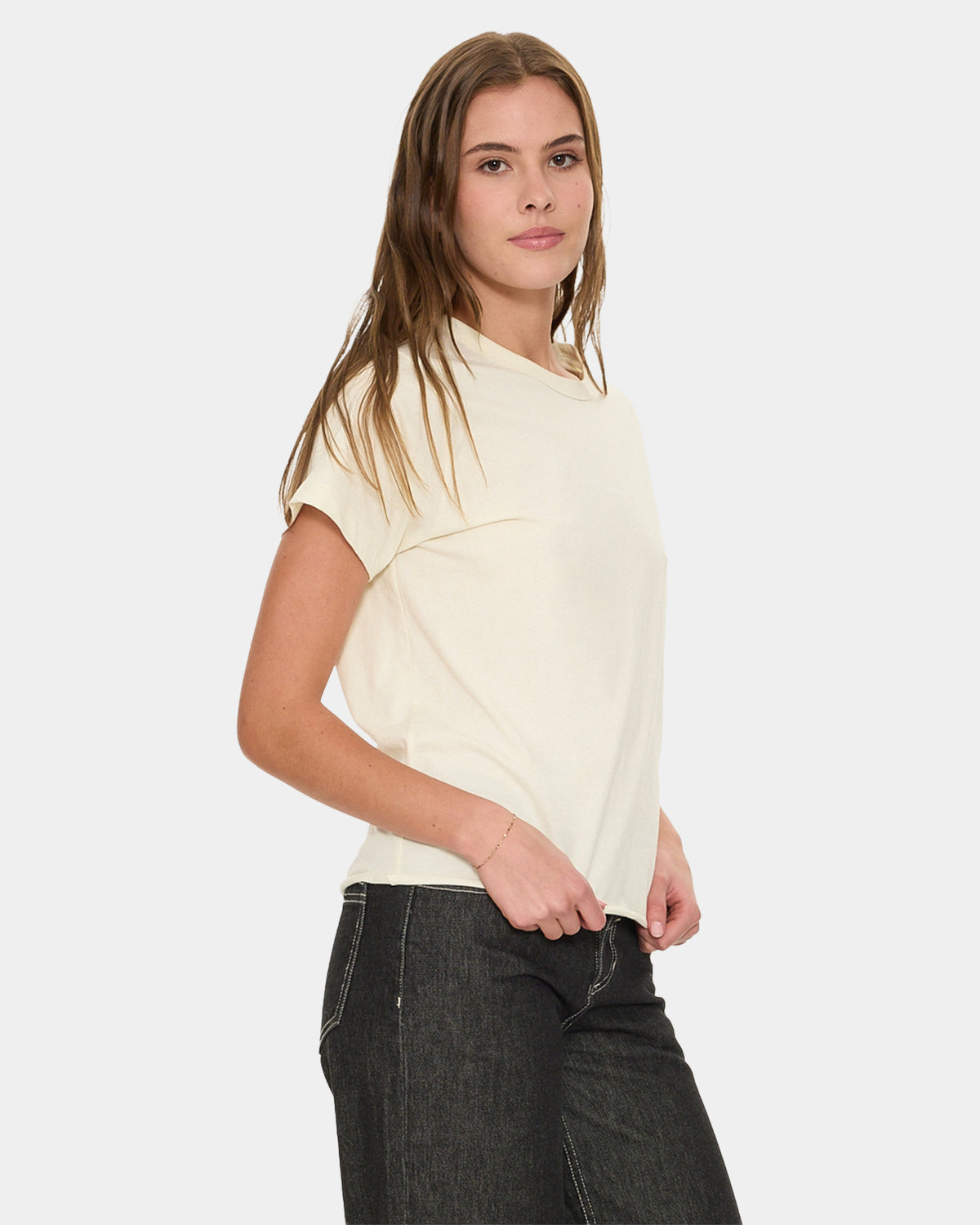 MINIMAL THRILLS RELAXED TEE CEE