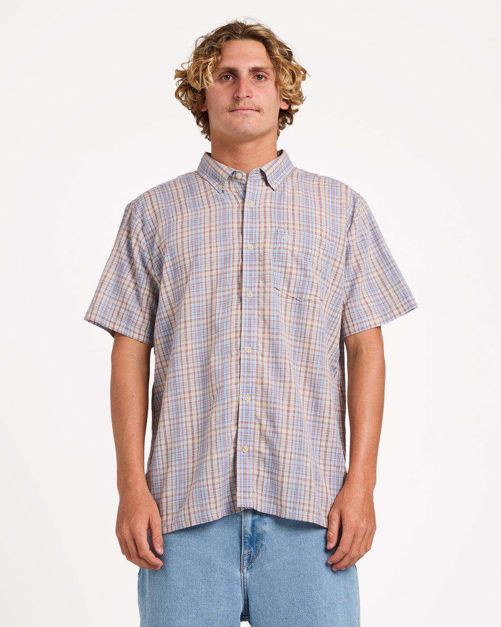 a0442571_volcom_stn_frt1