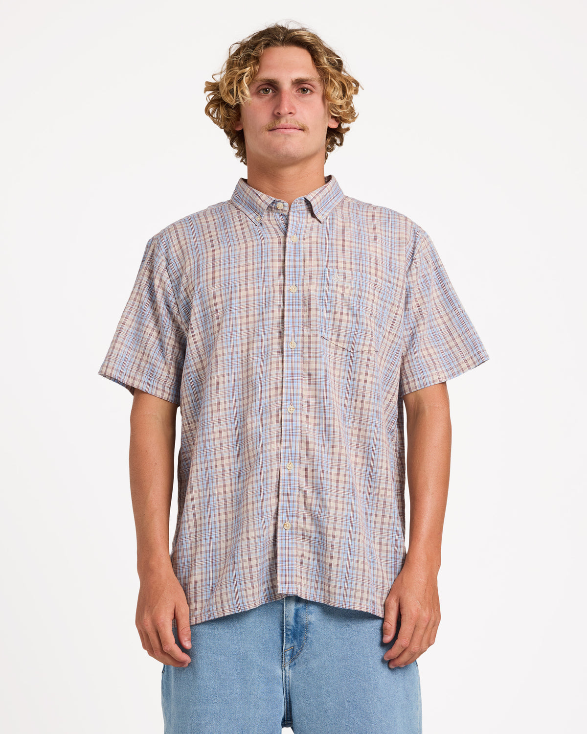 a0442571_volcom_stn_frt1