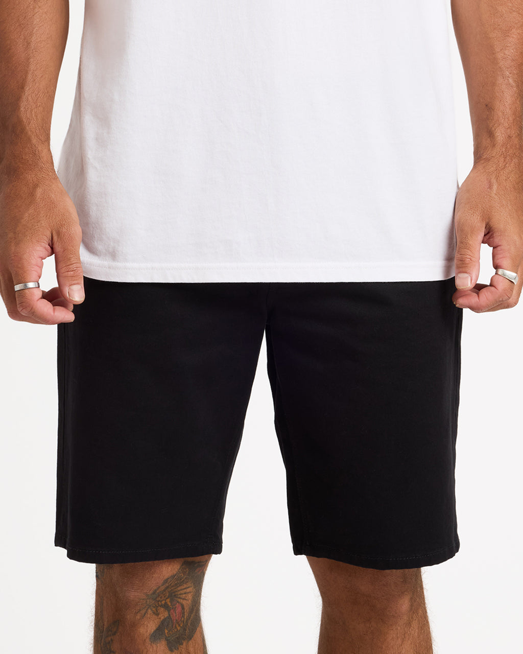 a0932401_volcom_blk_frt6