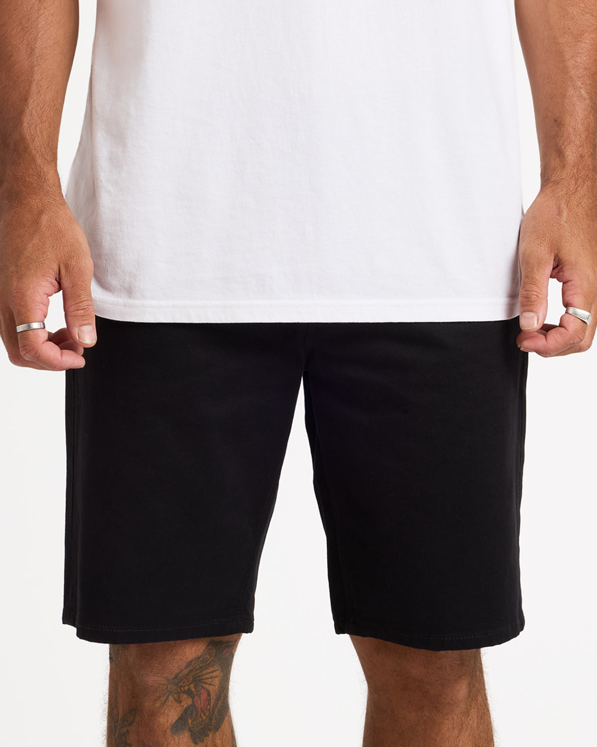 a0932401_volcom_blk_frt6