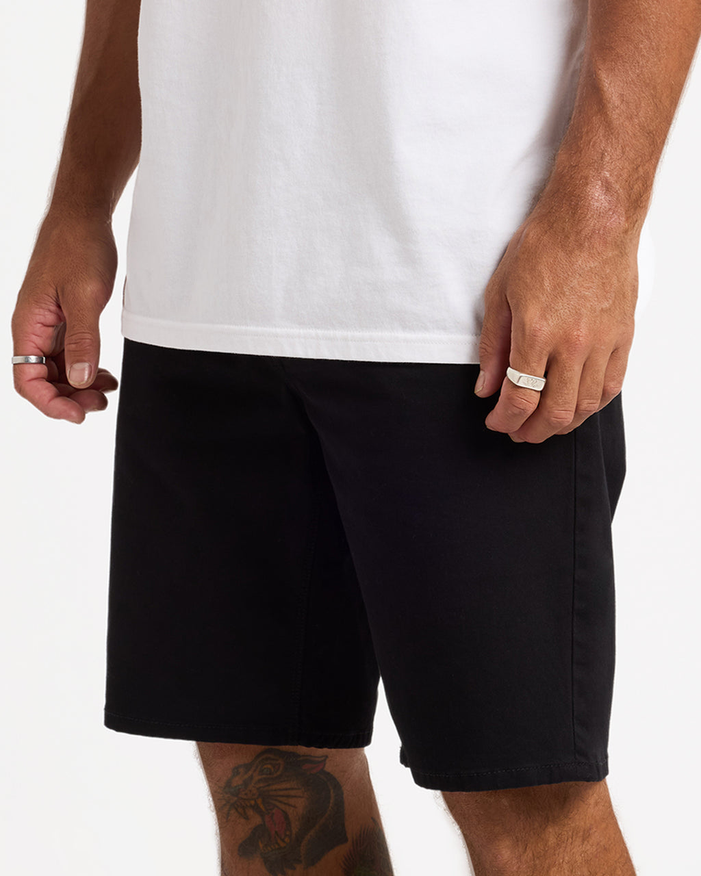 a0932401_volcom_blk_sd6