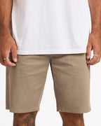 a0932401_volcom_bnl_frt6