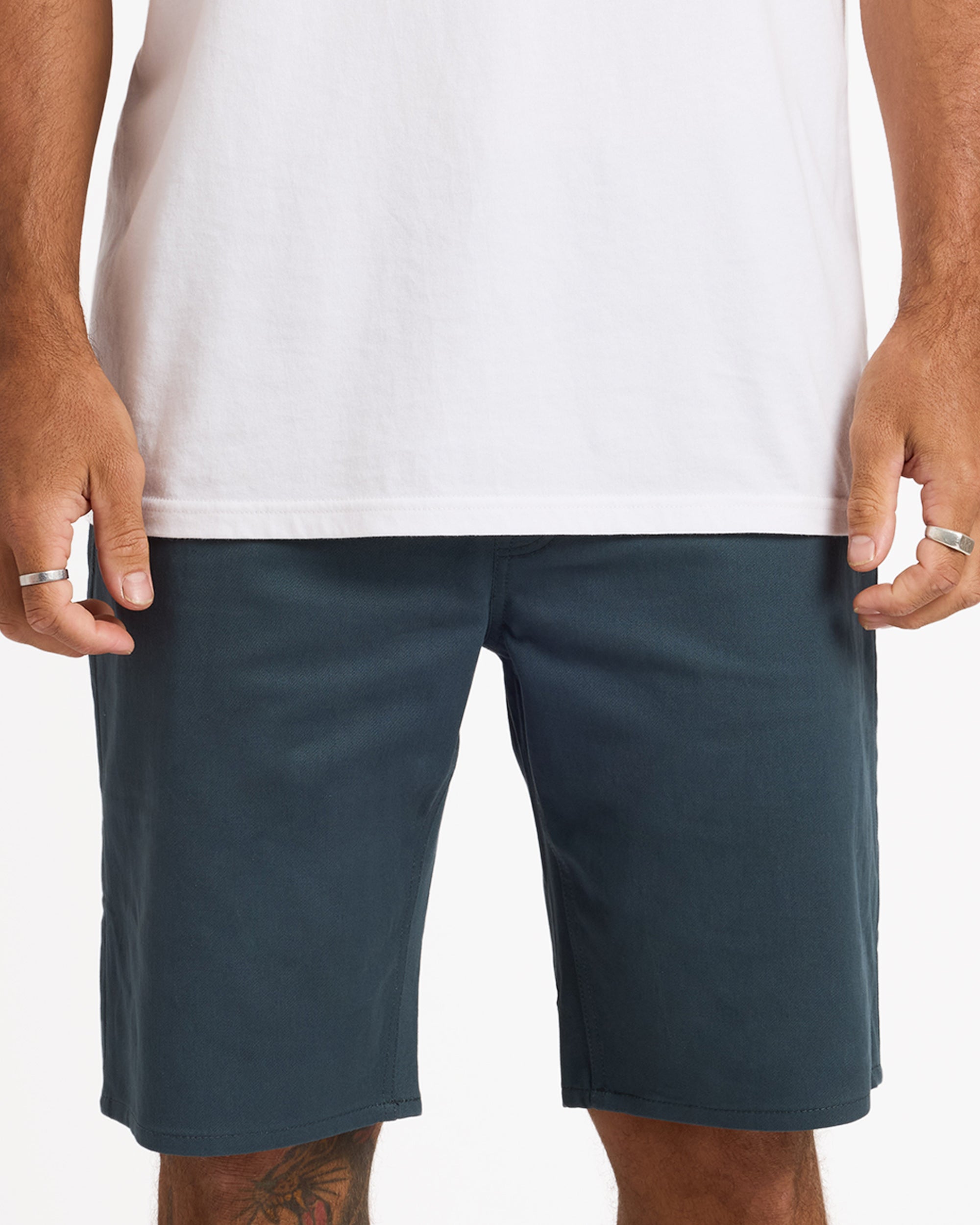 a0932401_volcom_dst_frt6