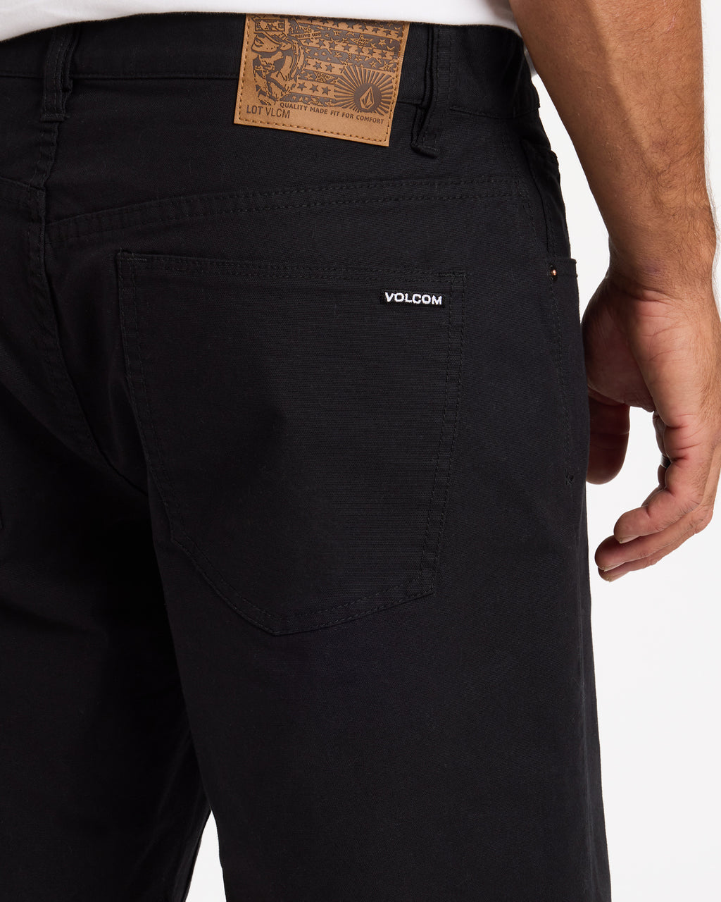 a0932402_volcom_blk_dtl1