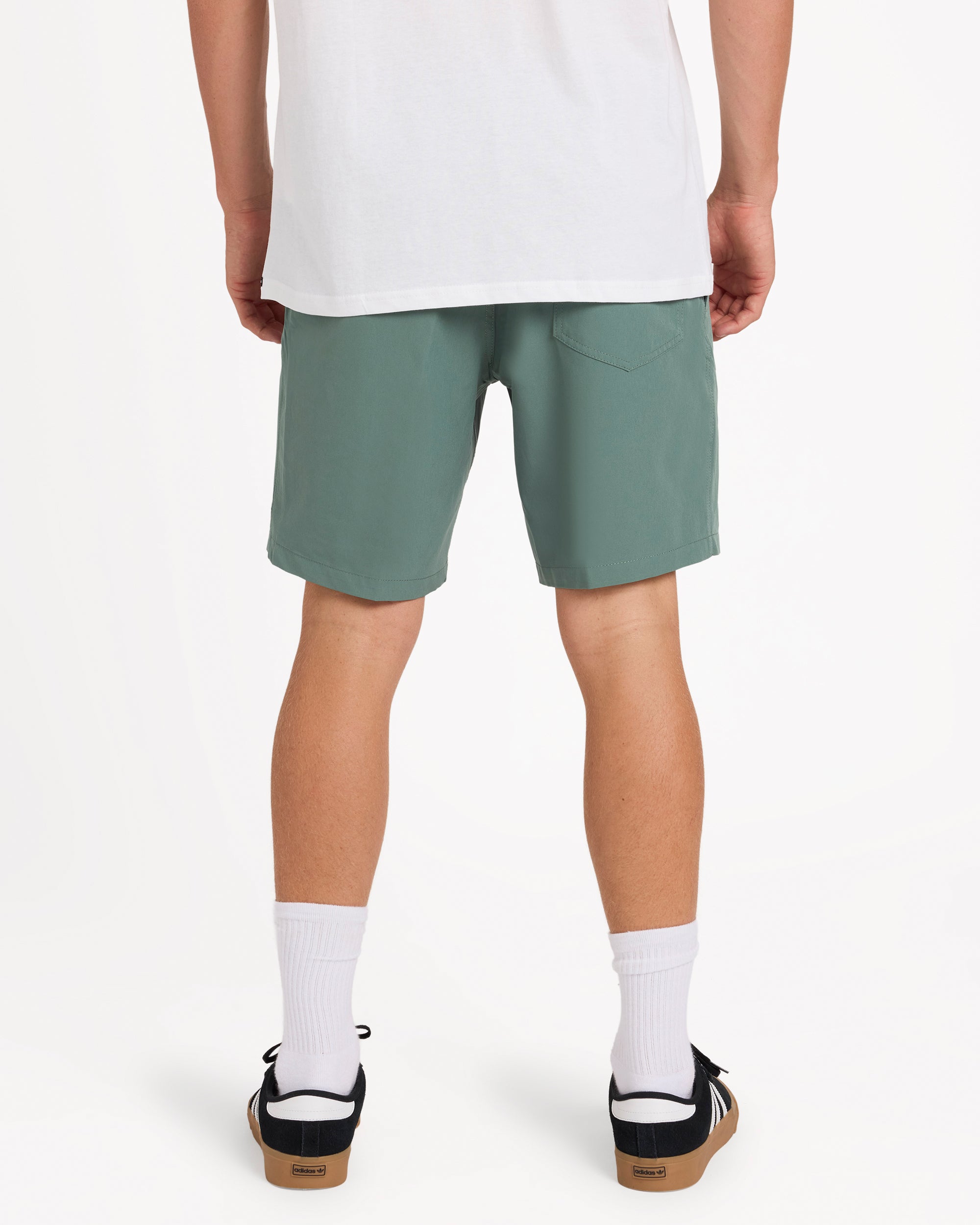a1002201_volcom_dkf_bck1