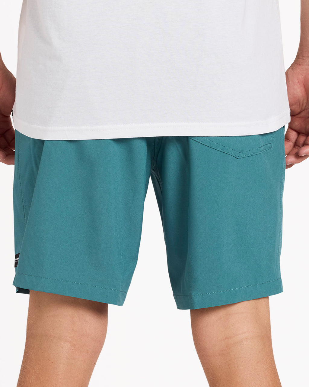 a1002201_volcom_hyd_bck6