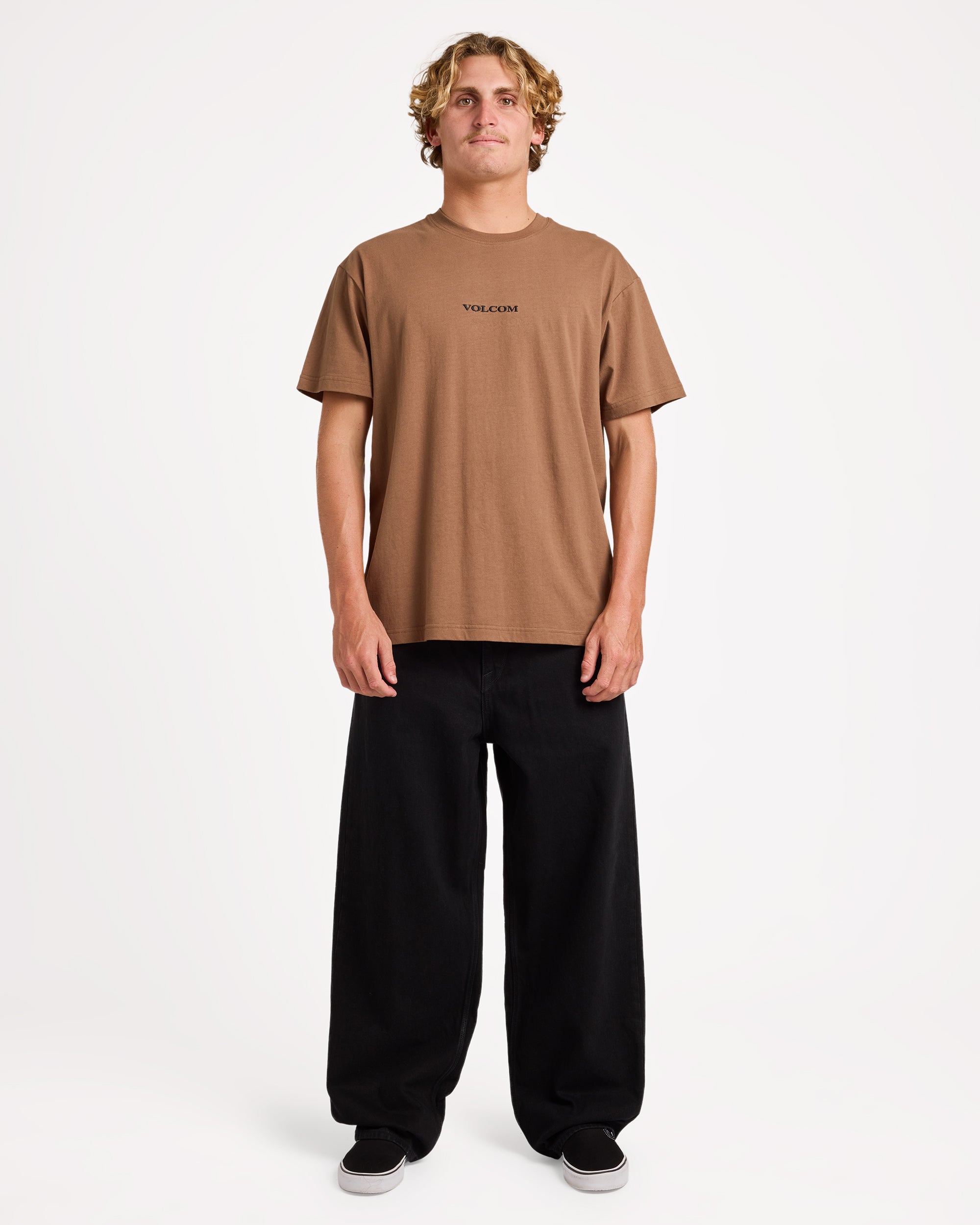a1912612_volcom_blk_frt9