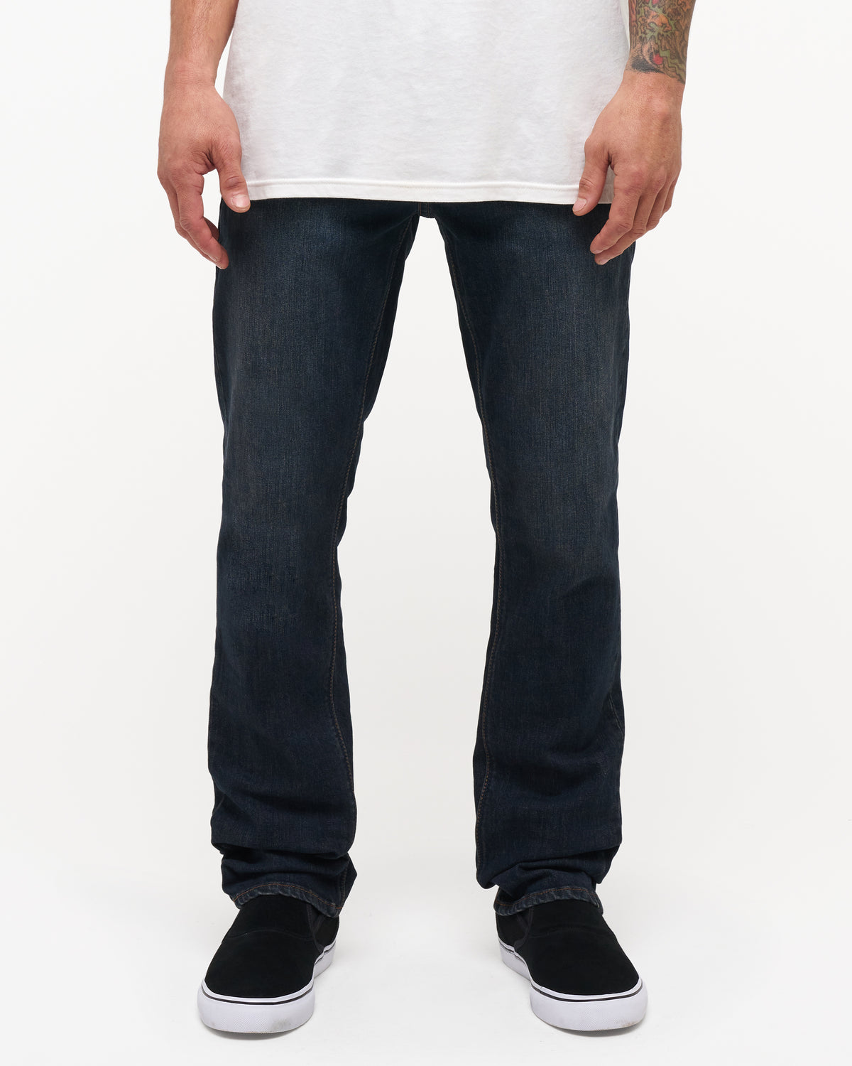 a1912616_volcom_nvb_frt1
