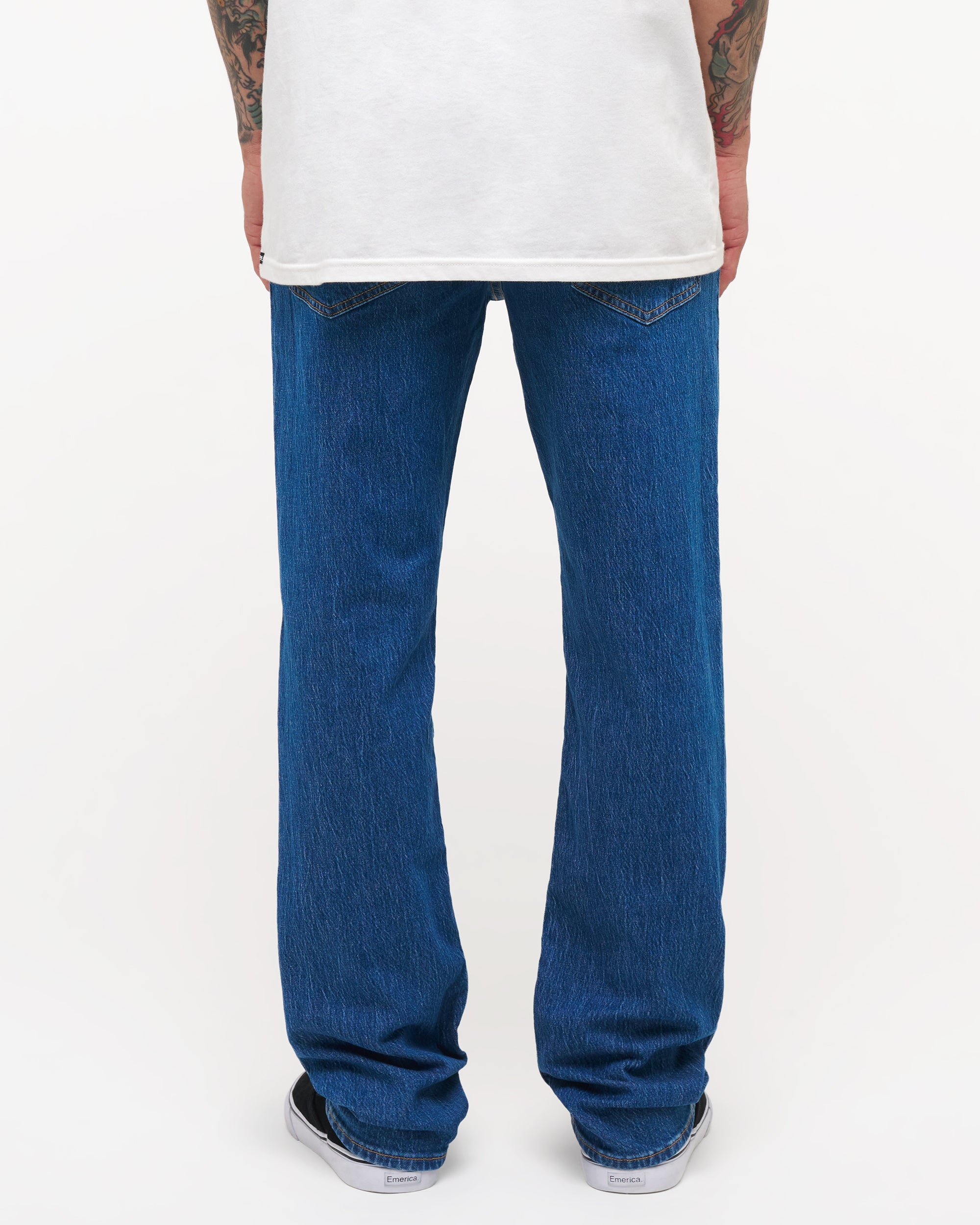a1912617_volcom_bdl_bck1
