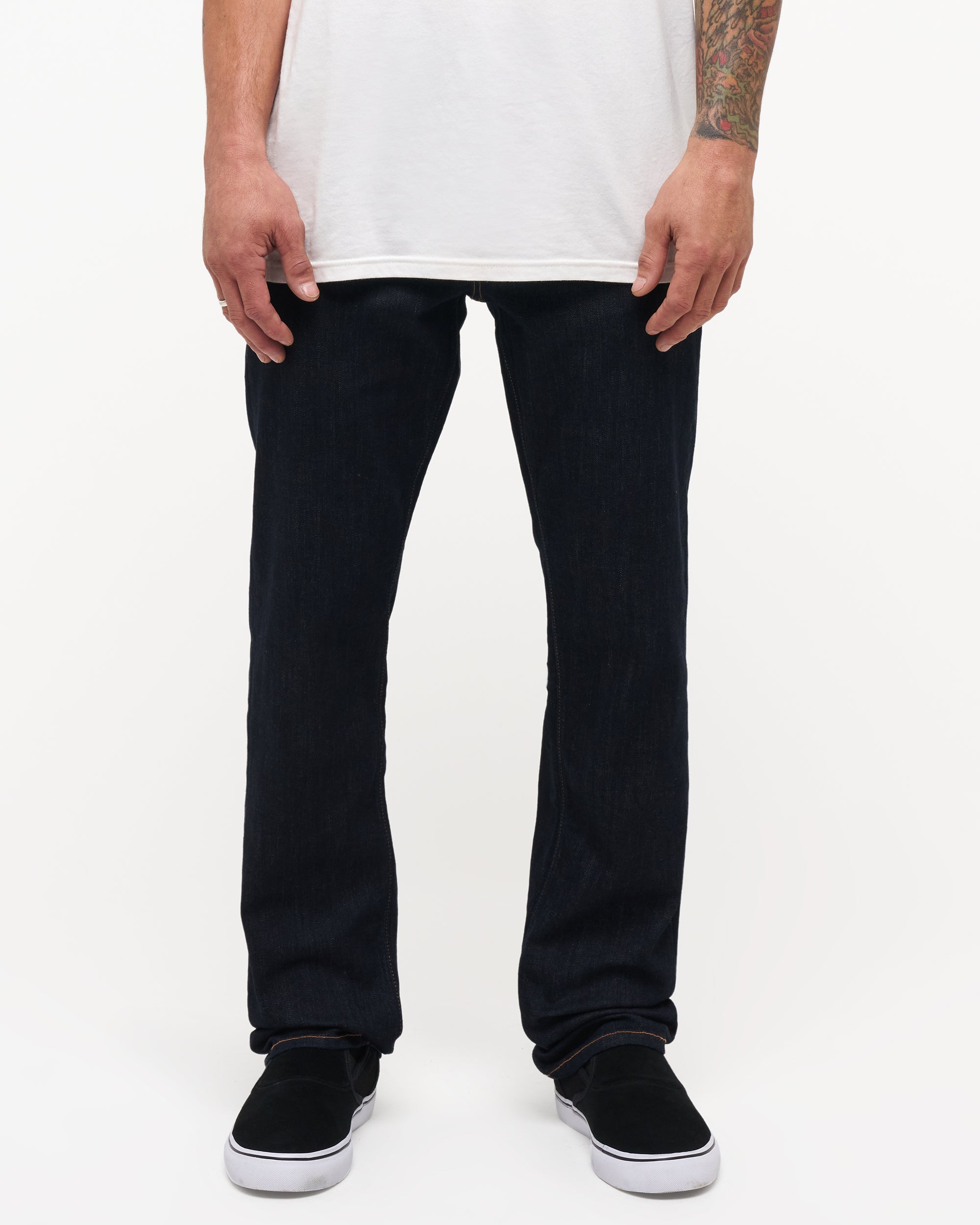 a1912617_volcom_rns_frt1