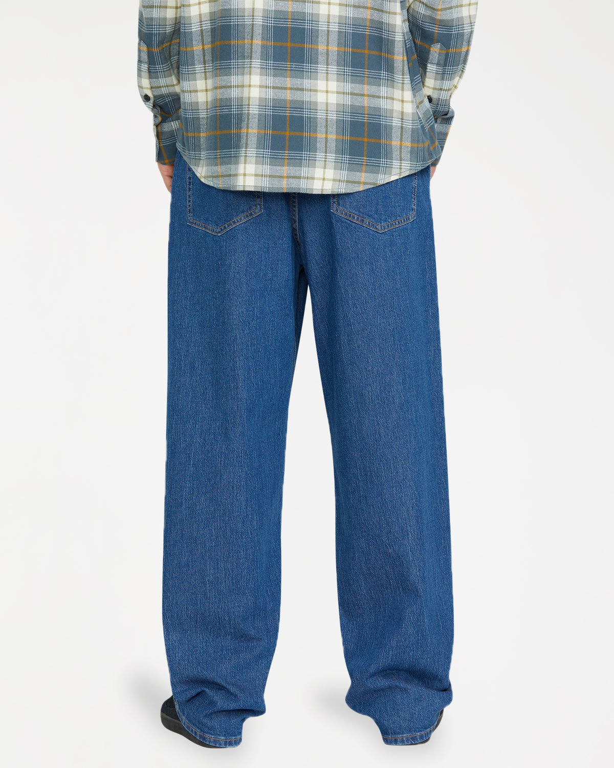 a1912618_volcom_bdl_bck1