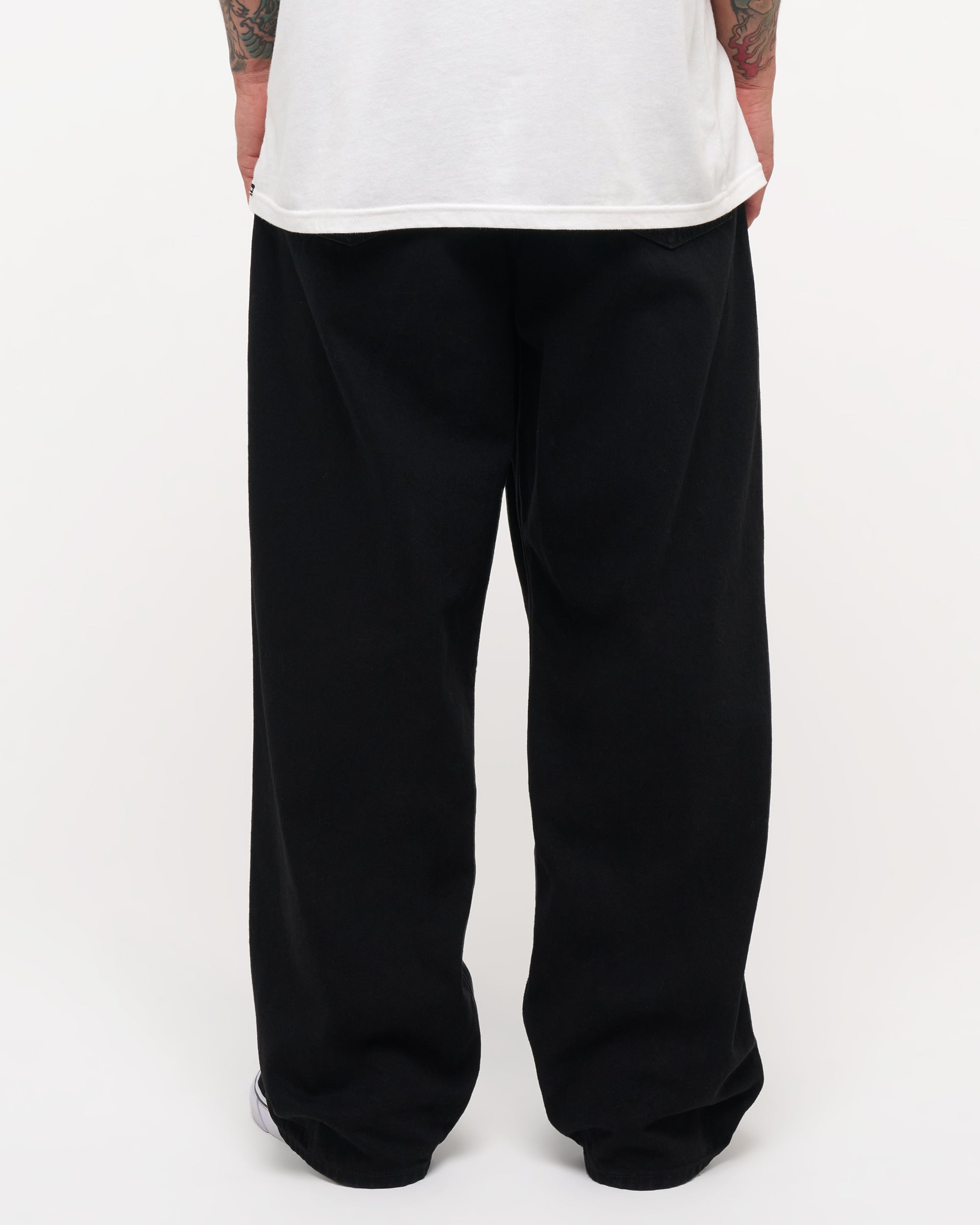 a1912618_volcom_blk_bck1
