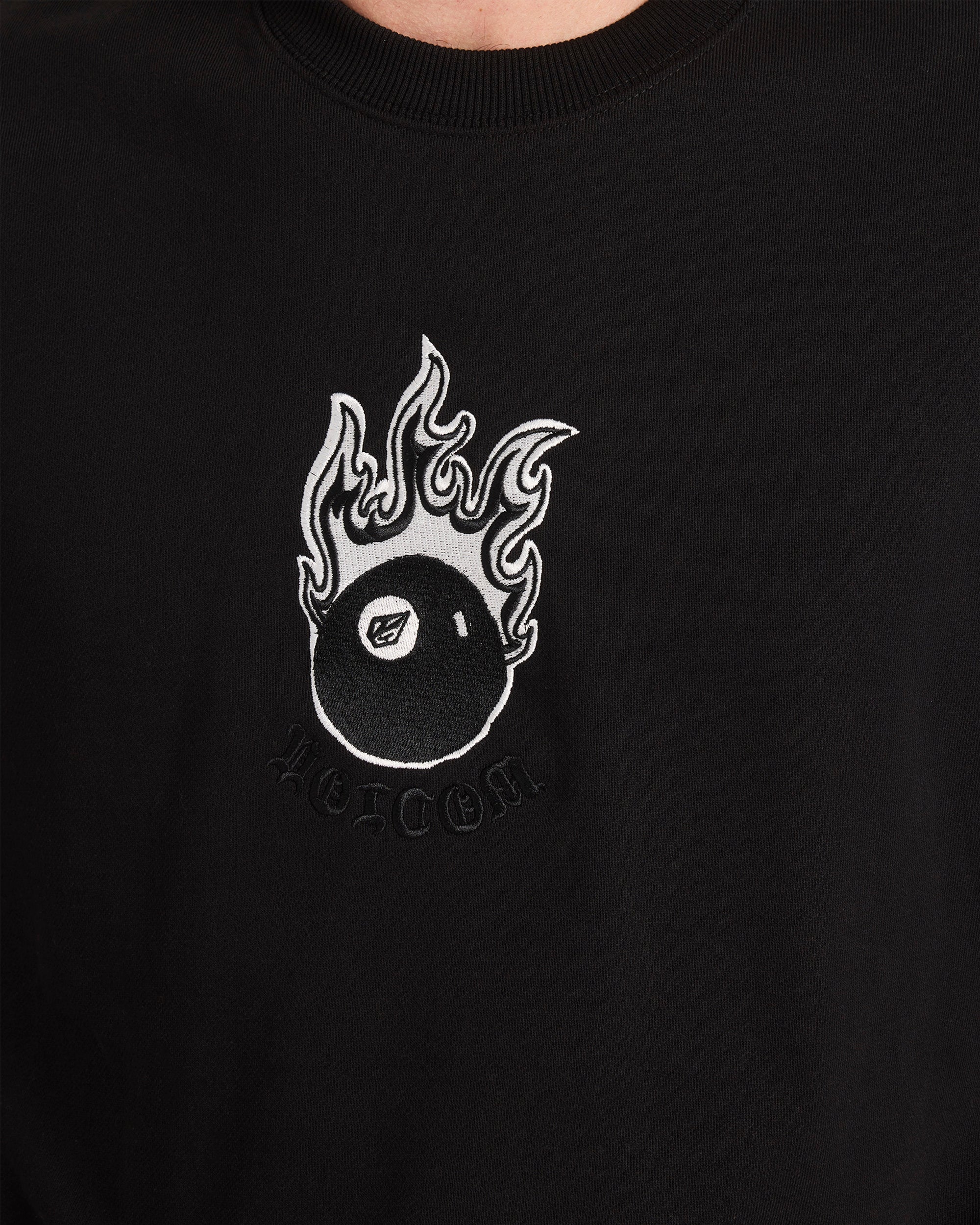 a4312672_volcom_blk_dtl1