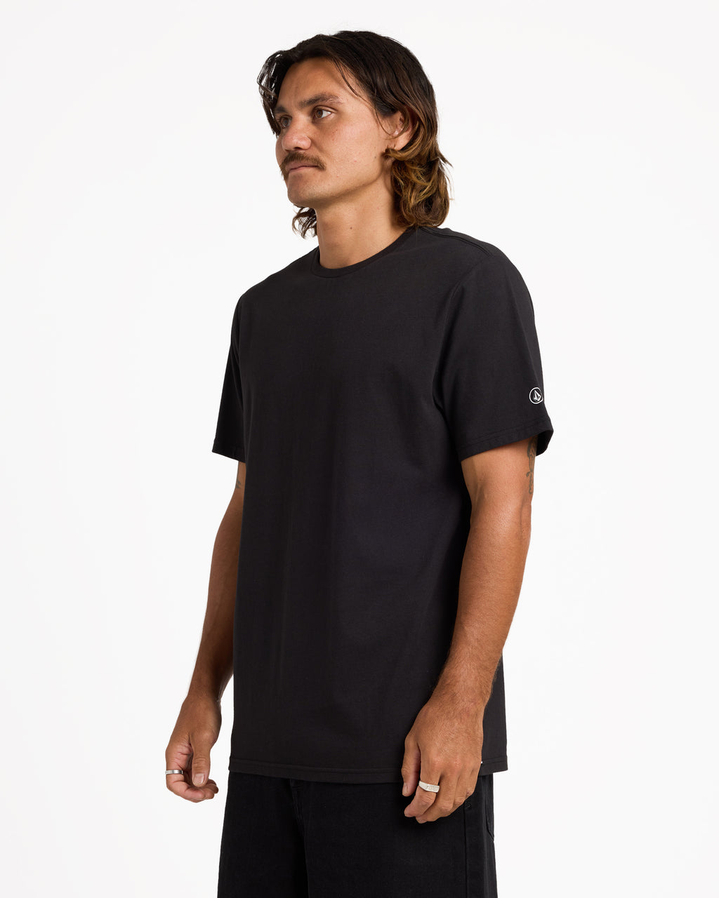 a4332472_volcom_blk_sd1