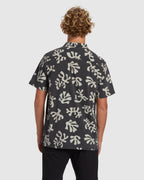 Mens Coral Gardeners Surftrek Short Sleeve Shirt