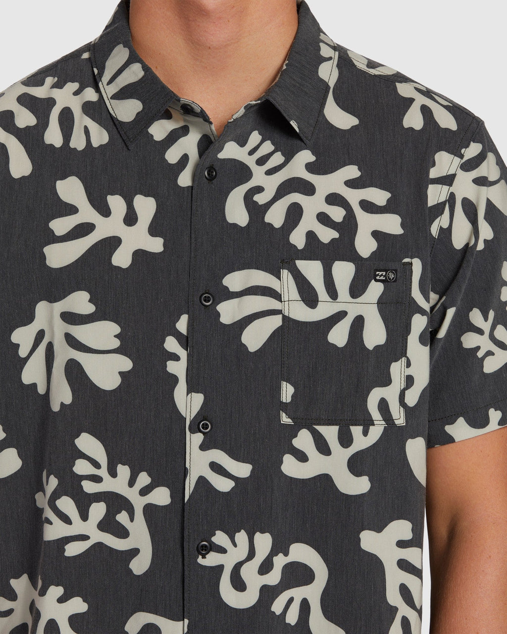 Mens Coral Gardeners Surftrek Short Sleeve Shirt