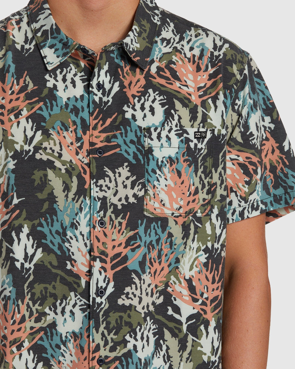 Mens Coral Gardeners Surftrek Shoet Sleeve Shirt