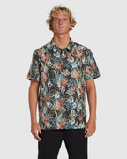 Mens Coral Gardeners Surftrek Shoet Sleeve Shirt