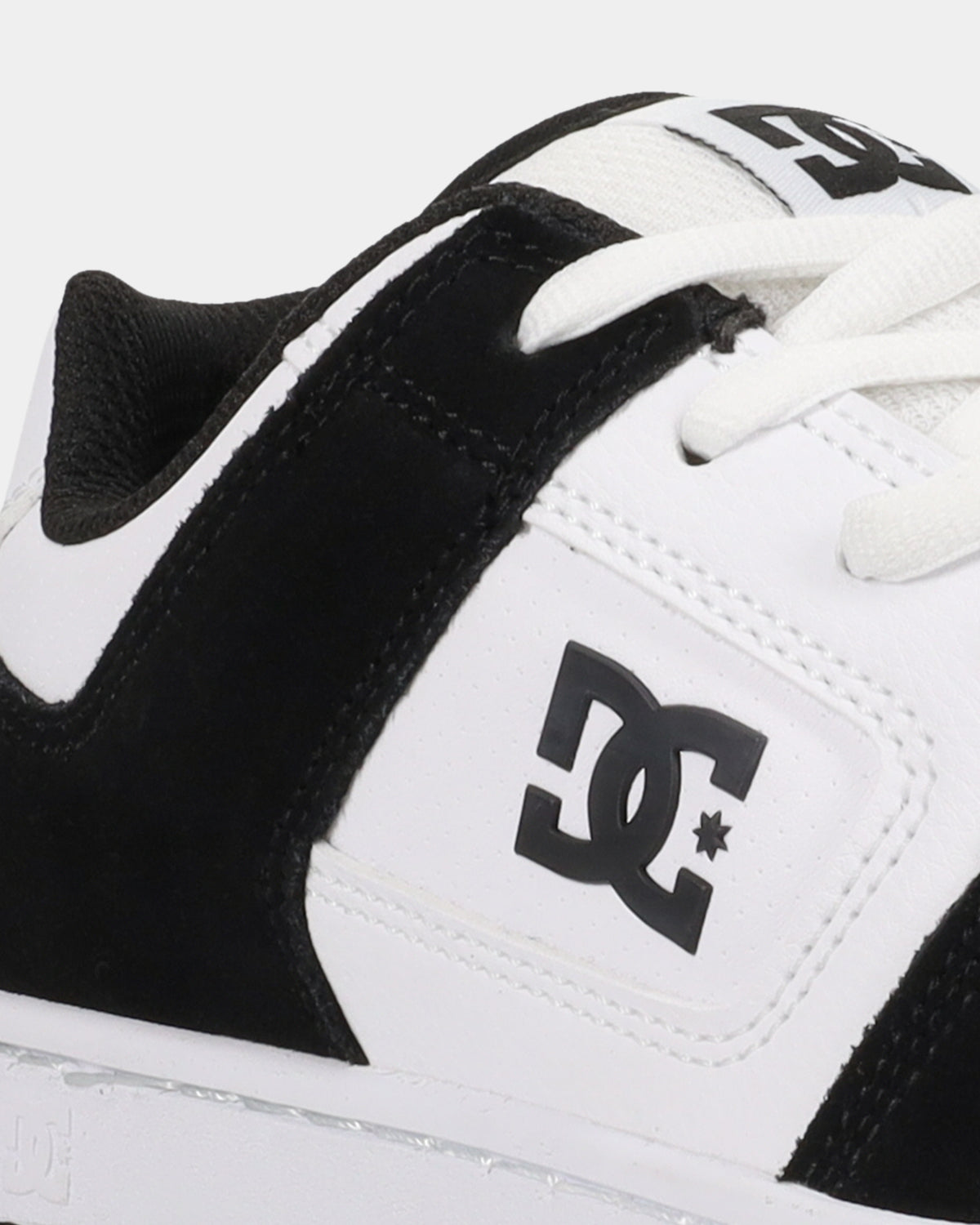 adys100765_dcshoes_wbk_dtl1