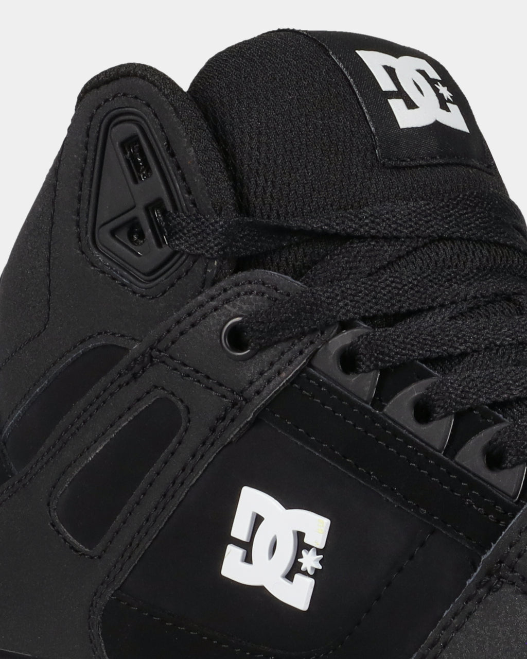 adys400043_dcshoes_blw_dtl1