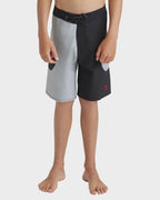 Boys 8-16 Highline Griff 17" Performance Boardshorts
