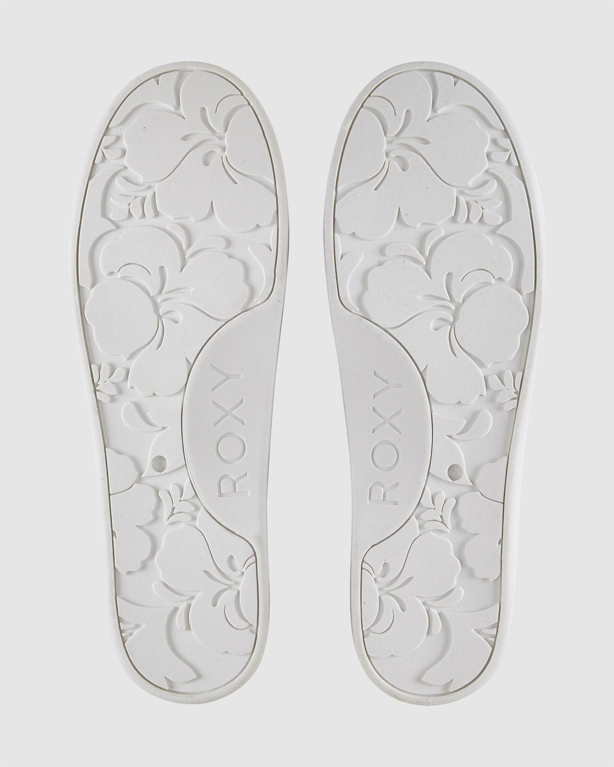 Womens Bayshore III Sneakers
