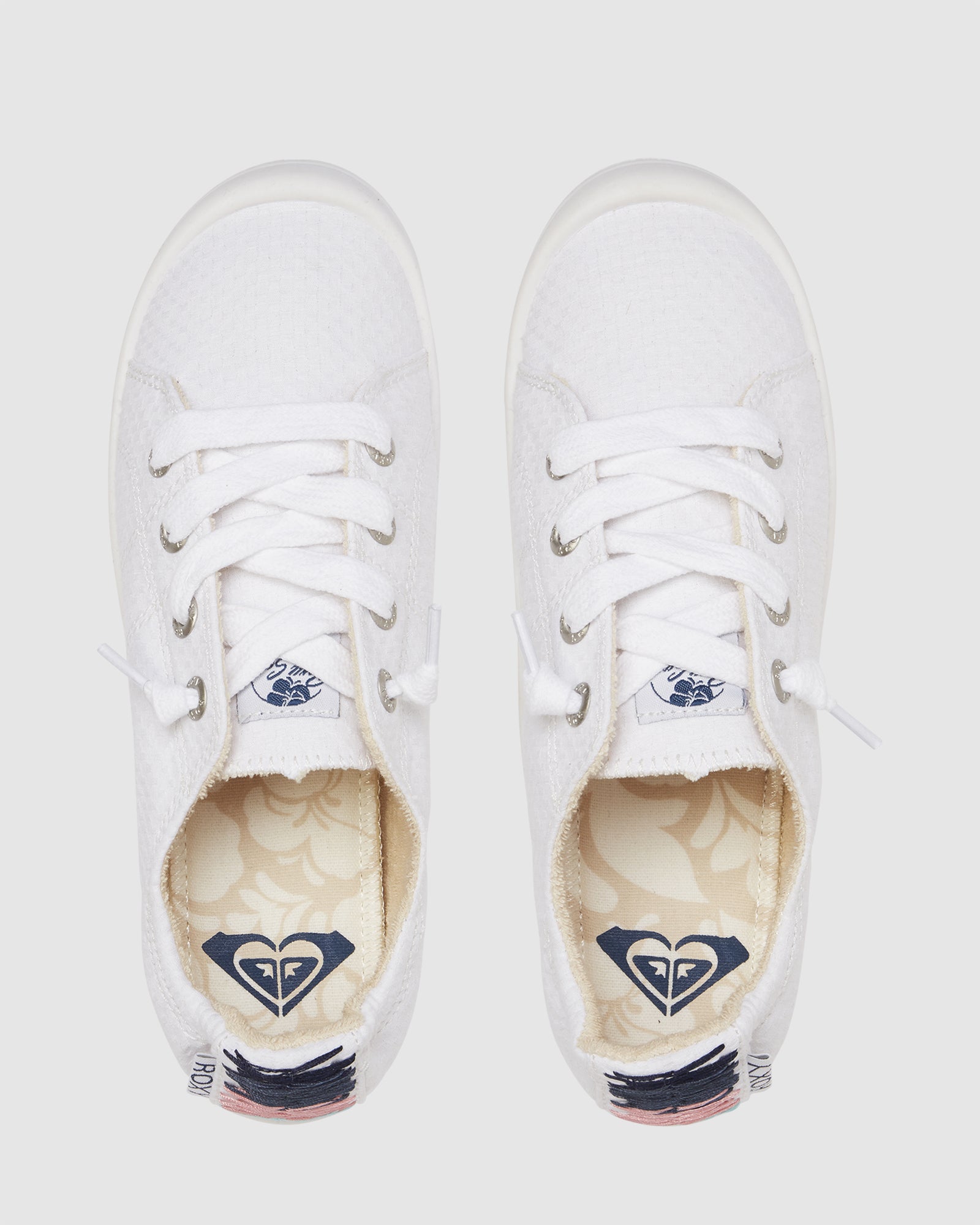 Womens Bayshore III Sneakers