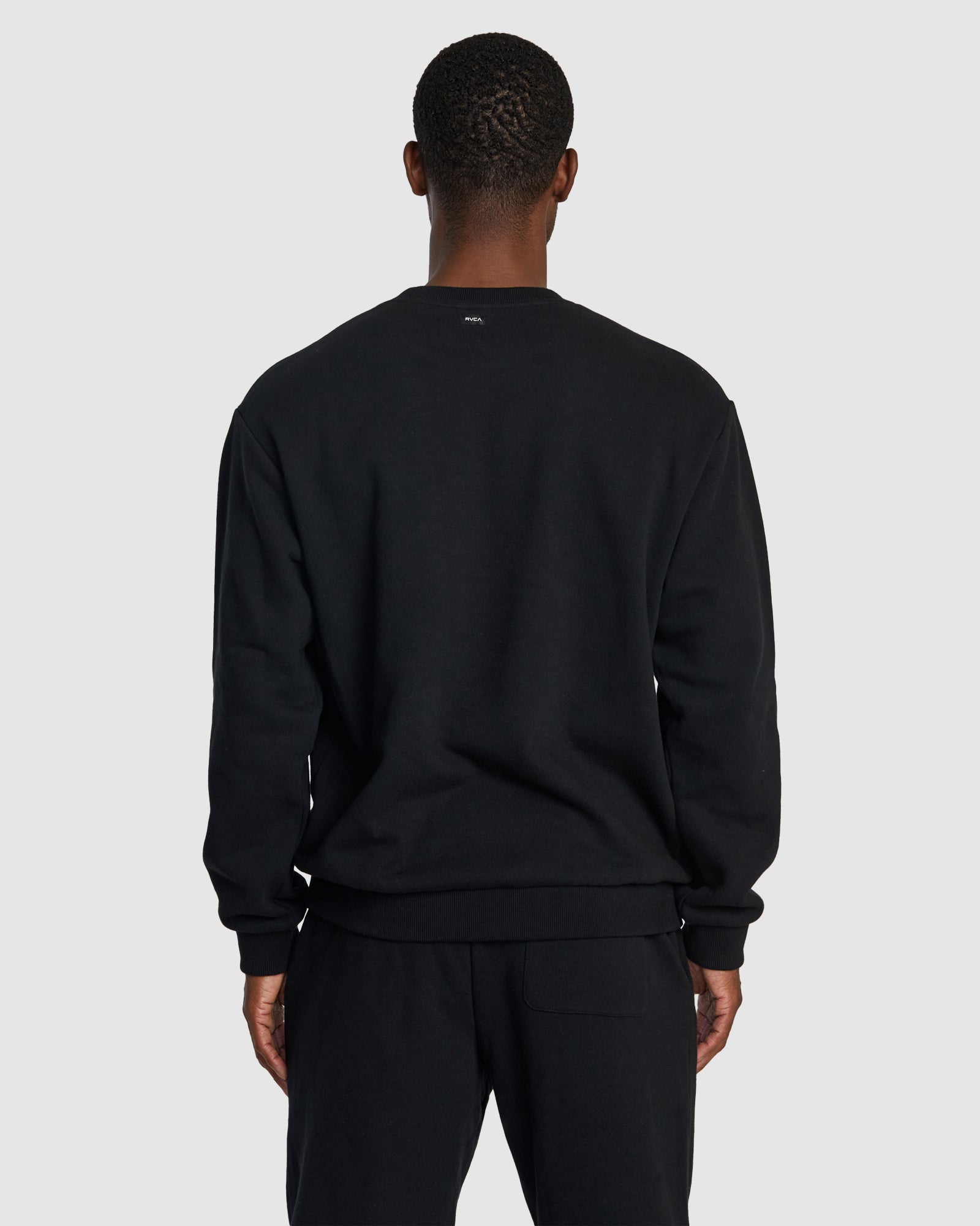 Mens VA Essential Crew Neck