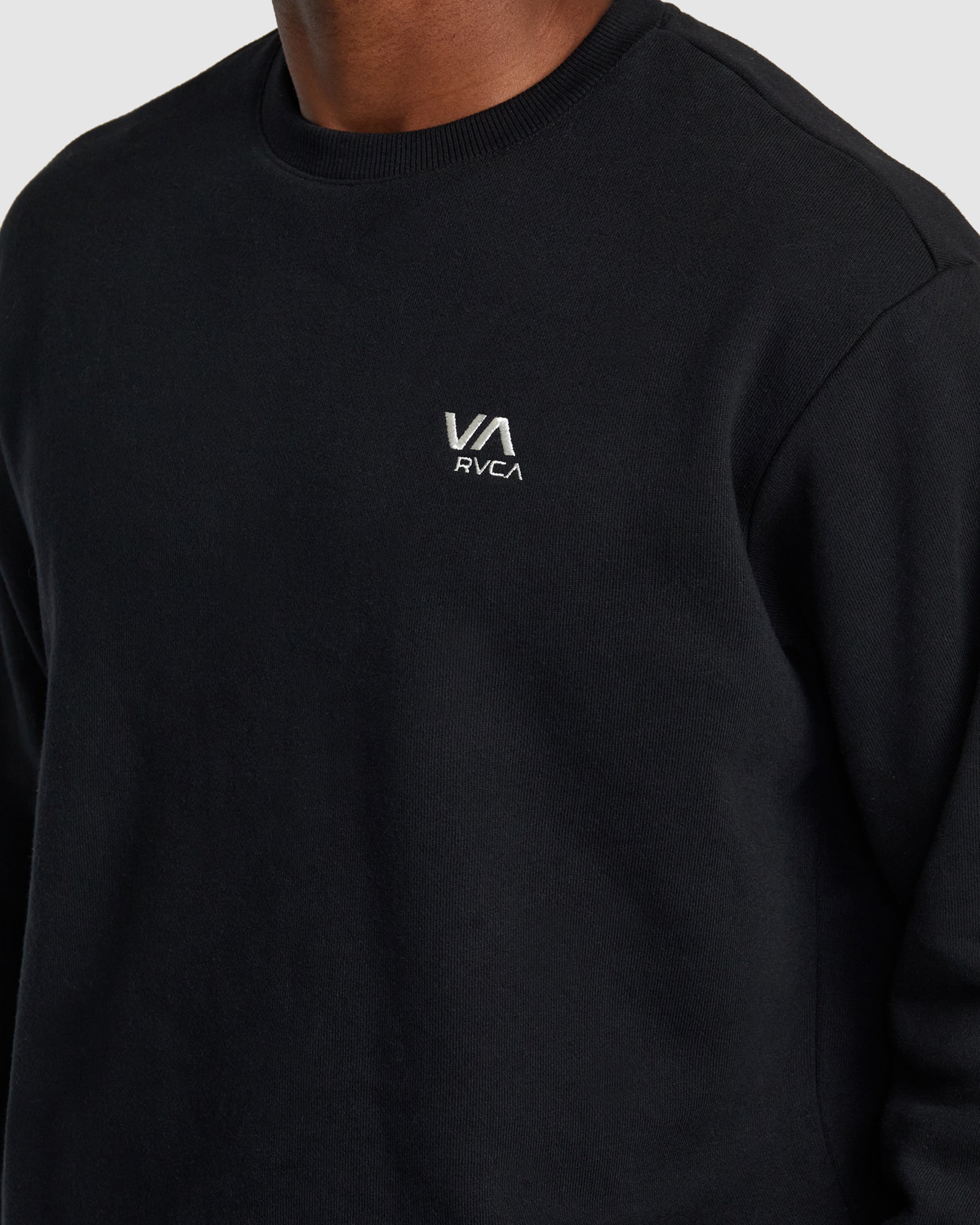 Mens VA Essential Crew Neck