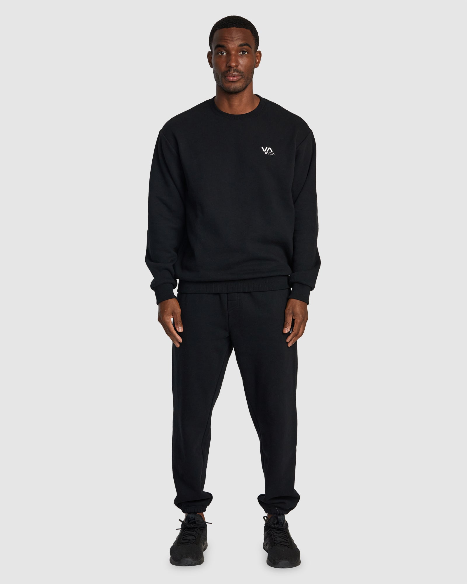 Mens VA Essential Crew Neck