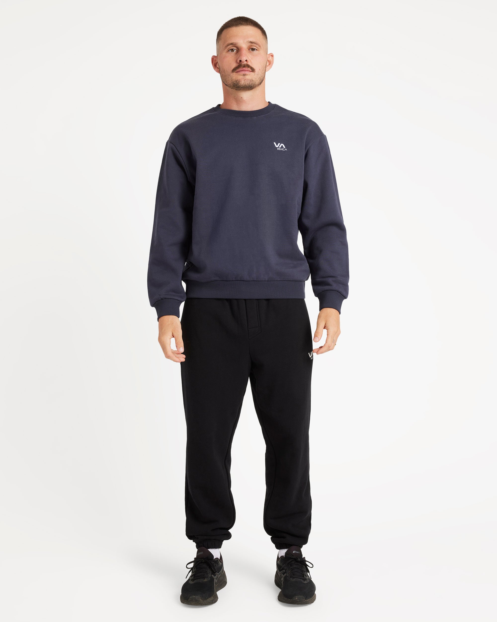 Mens VA Essential Crew Neck