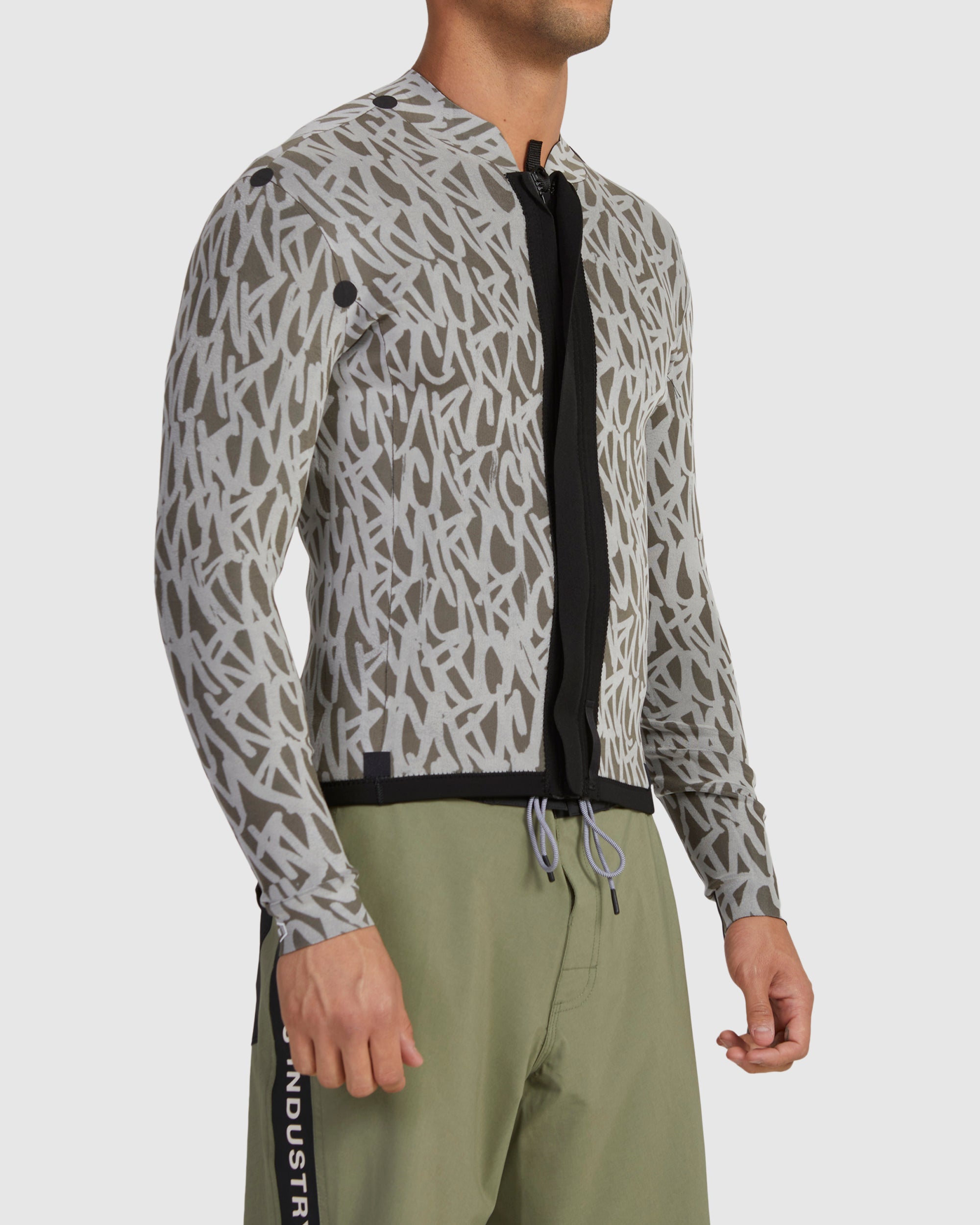 avyw800100_rvca_blk_dtl2