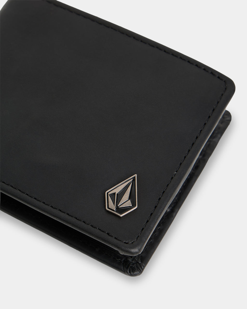 d6012300_volcom_blk_dtl2