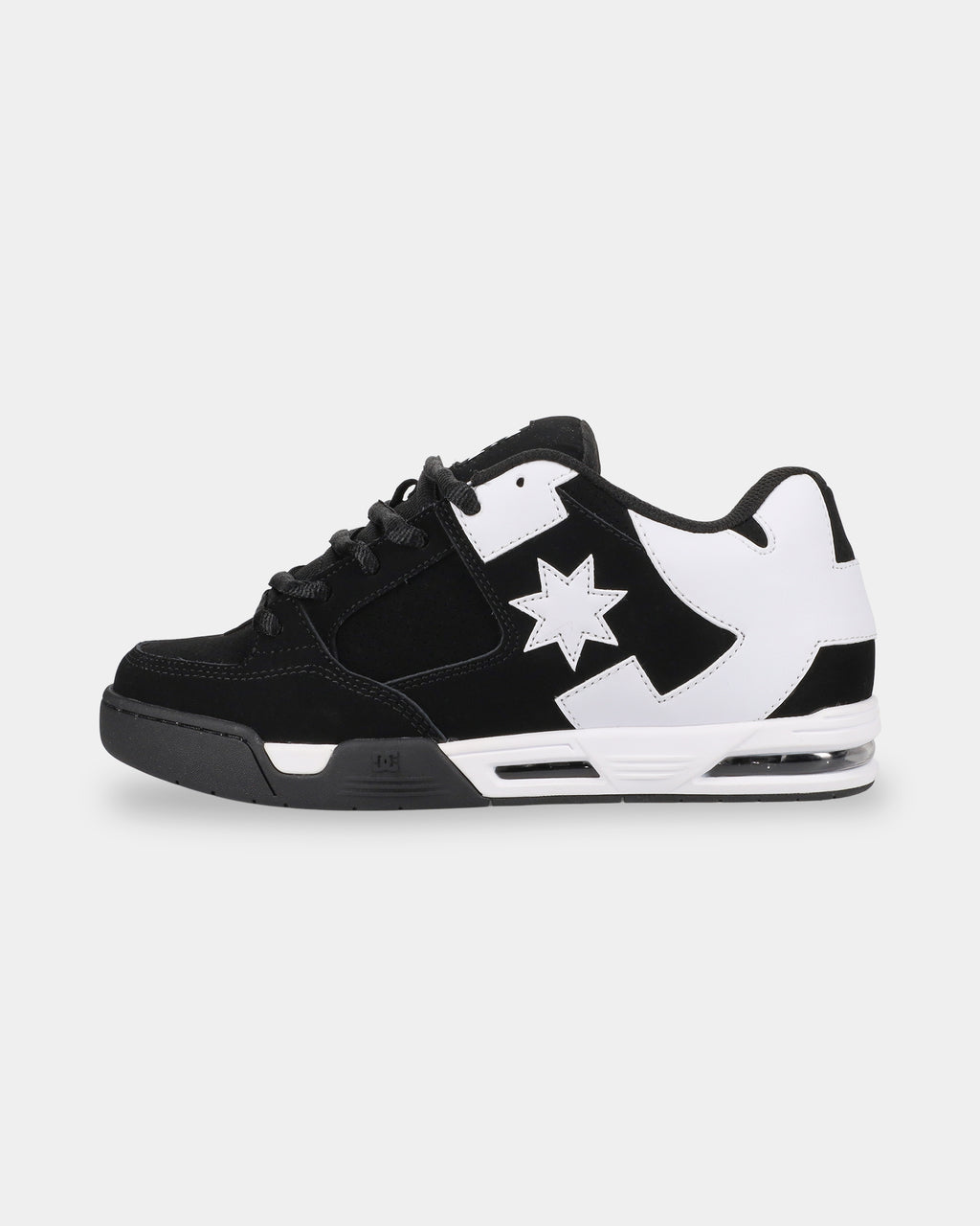 dc02220_dcshoes_002_sd3