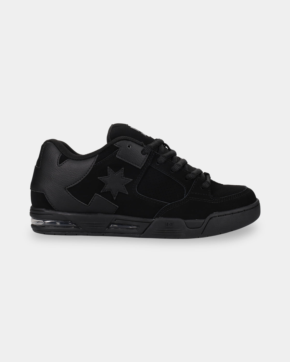 dc02220_dcshoes_004_sd1