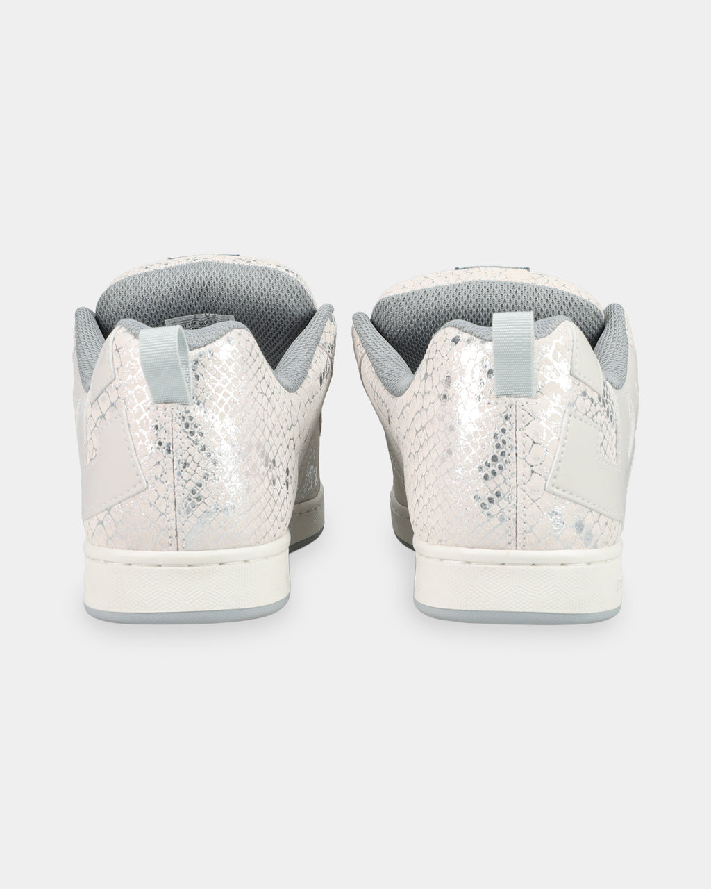 dc02222_dcshoes_026_bck1
