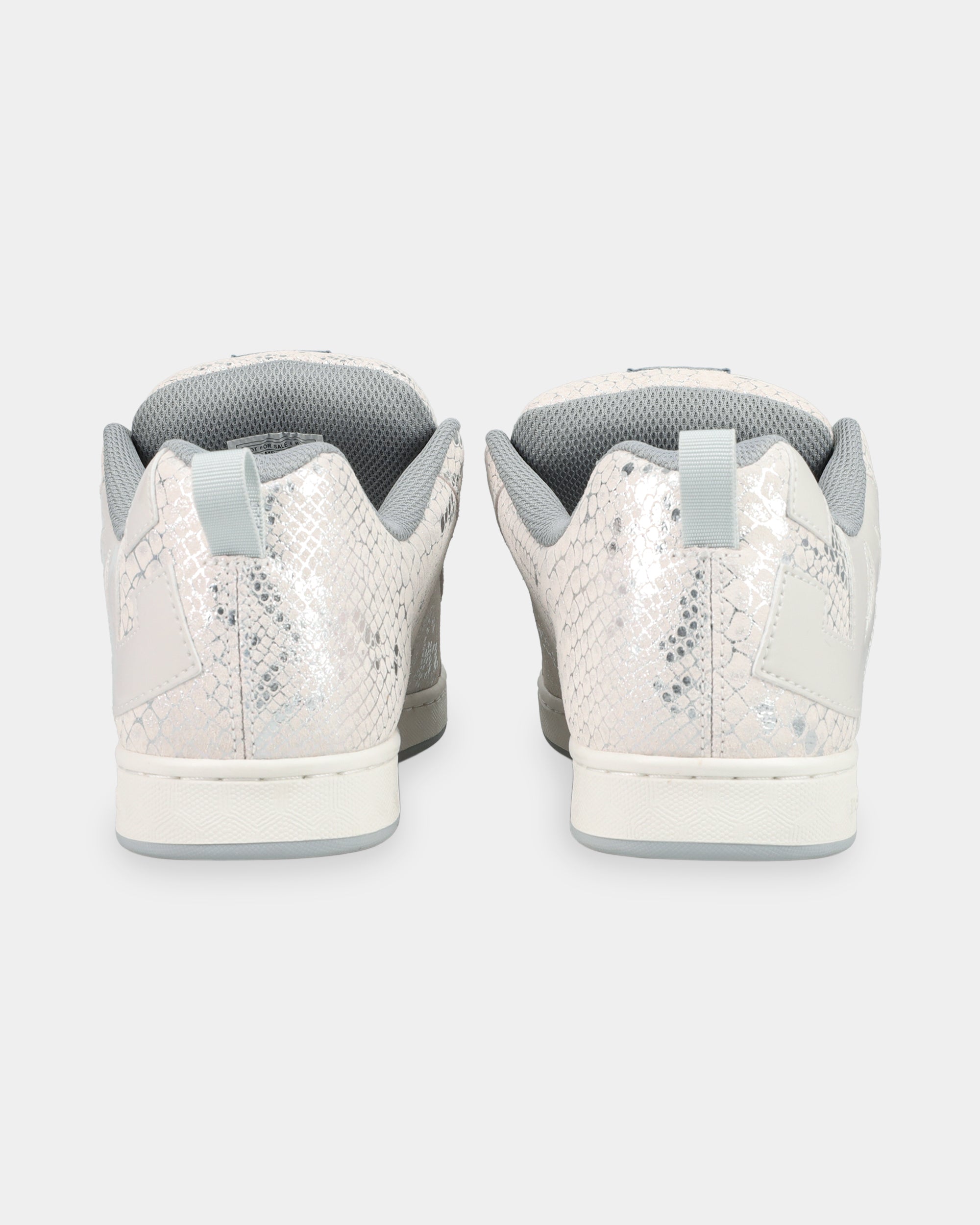 dc02222_dcshoes_026_bck1