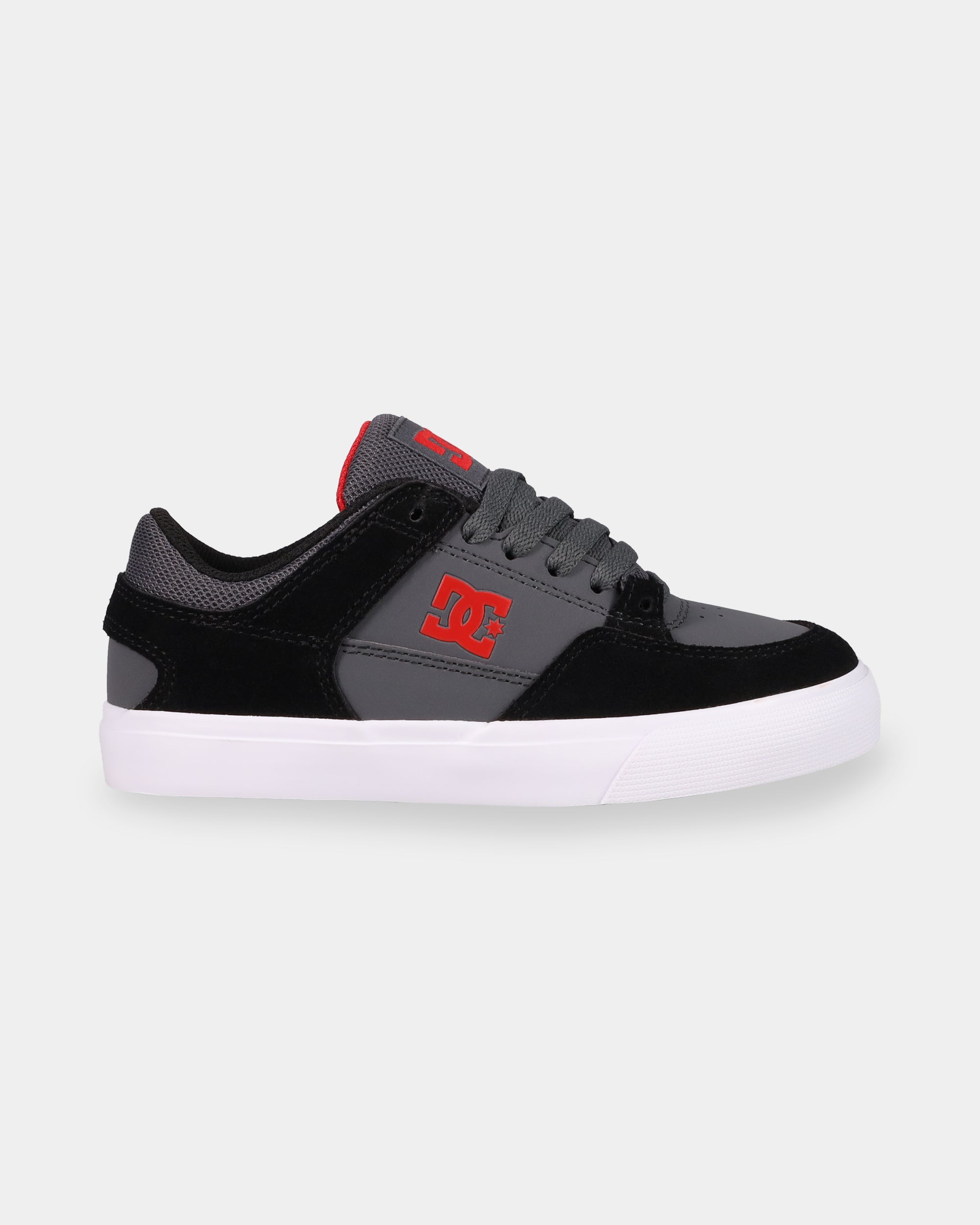 dc03738_dcshoes_003_sd1