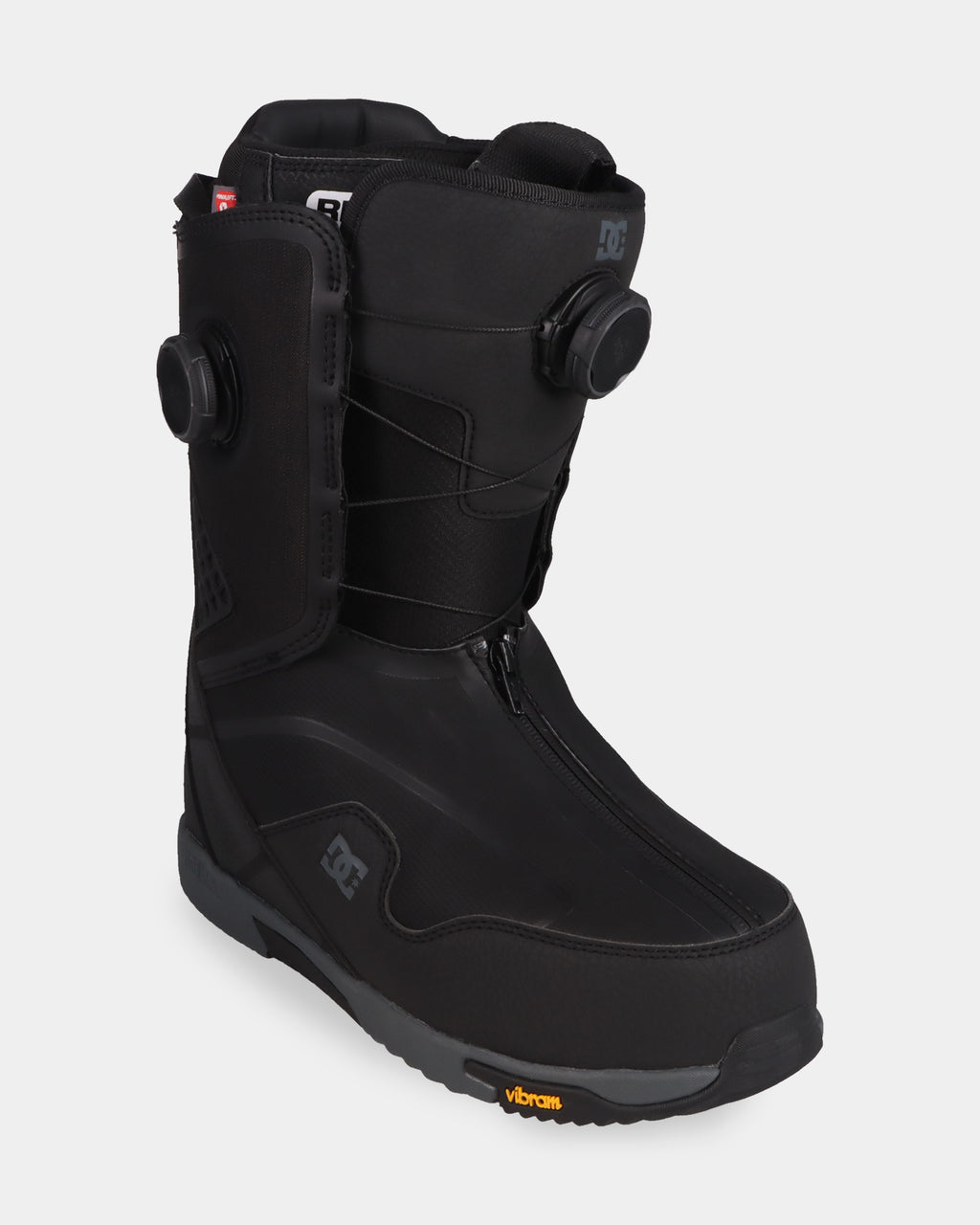 dc04071_dcshoes_001_frt1