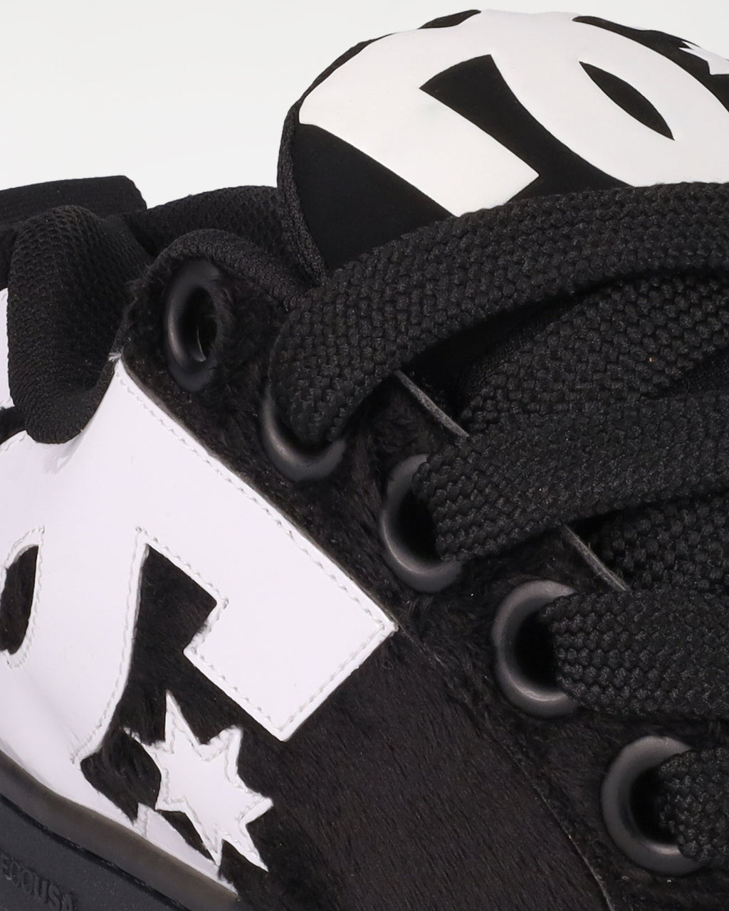 dc04304_dcshoes_001_dtl1