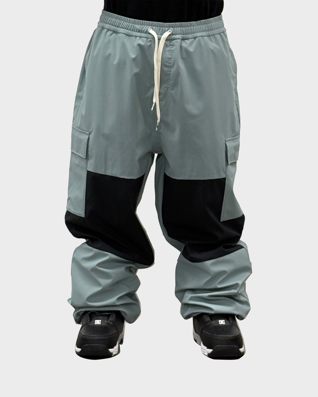 Mens 25 DC Cargo Snow Pants