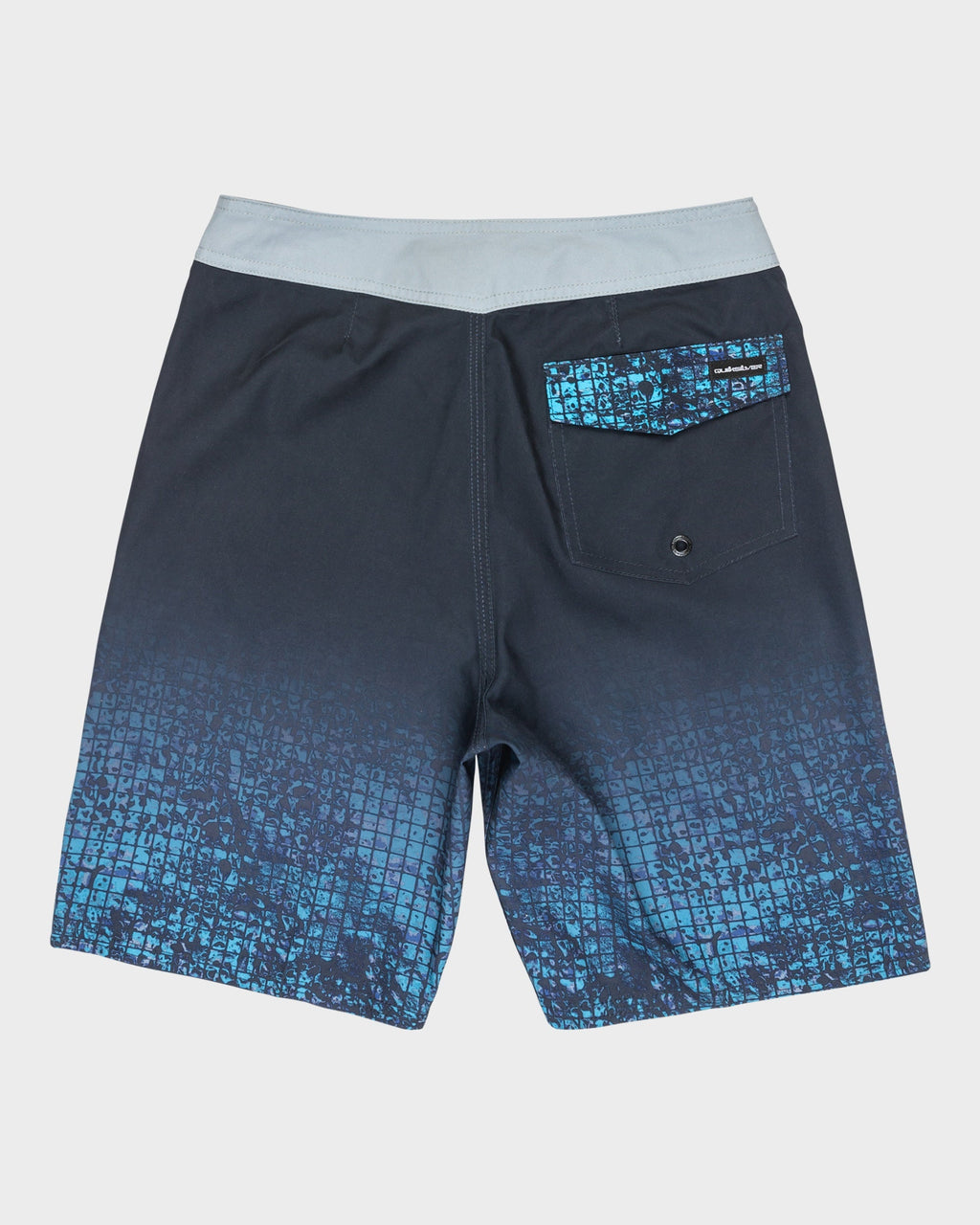 eqbbs03722_quiksilver_ksh8_bck1 (kept)