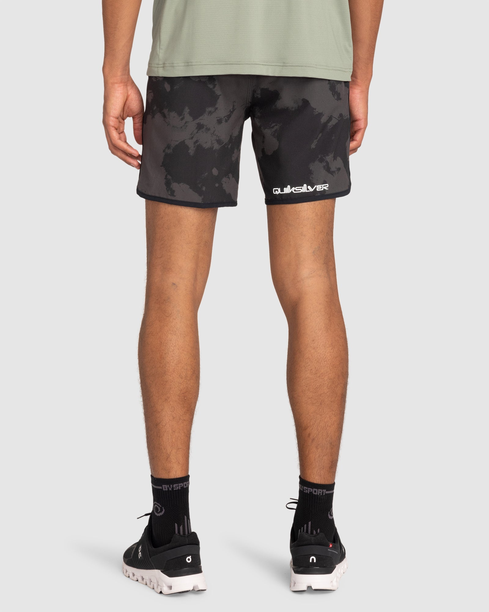 Mens Omni Scallop Amphibian 17" Boardshorts