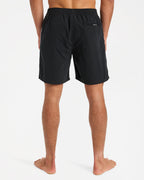 eqyjv04133_quiksilver_kvj0_bck1